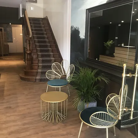 Hotelo Ainay Lione
